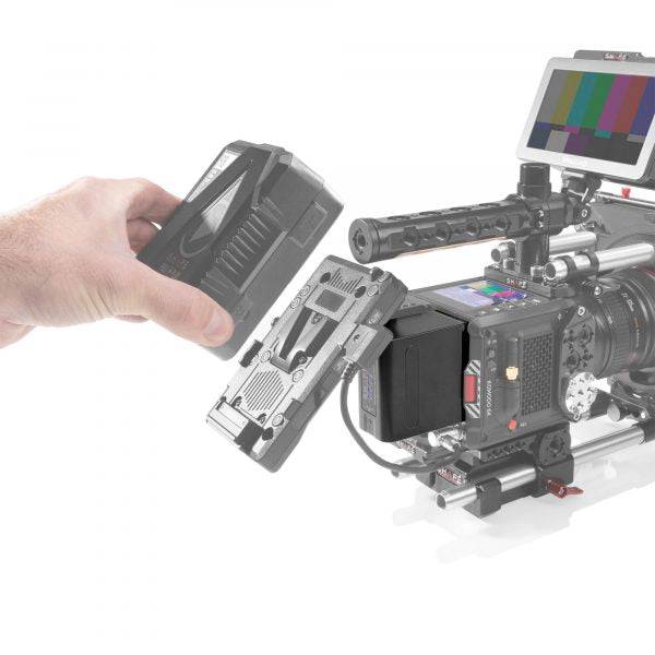 SHAPE Canon & RED® KOMODO™ BP-975 Batteries with Dual LCD Charger Battery & Charger SHAPE wlb