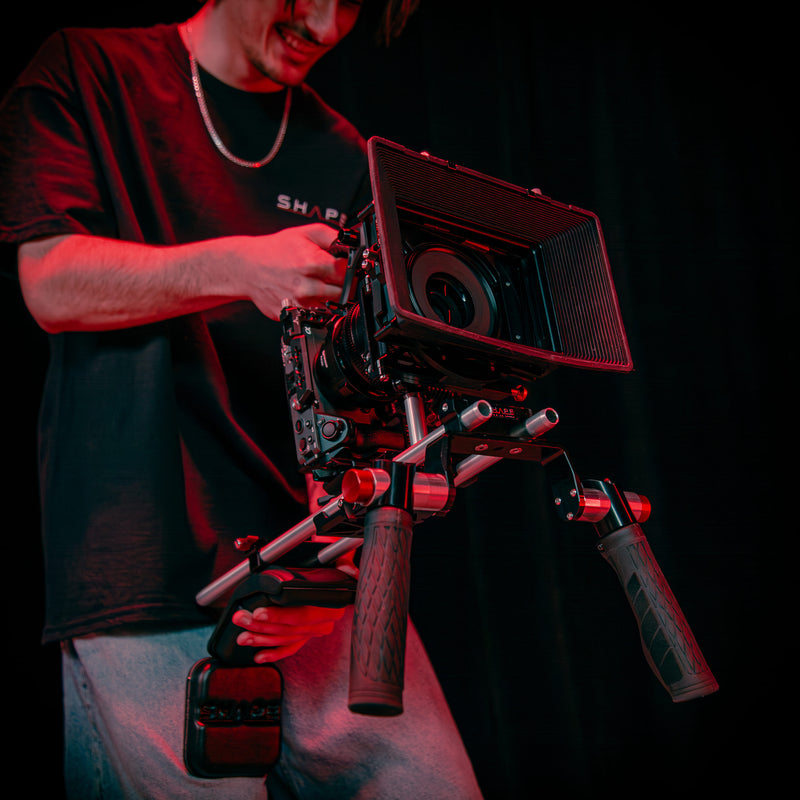 shape-creator-rig sony fx3 fx30 professional shoulder rig setup with 15mm rods