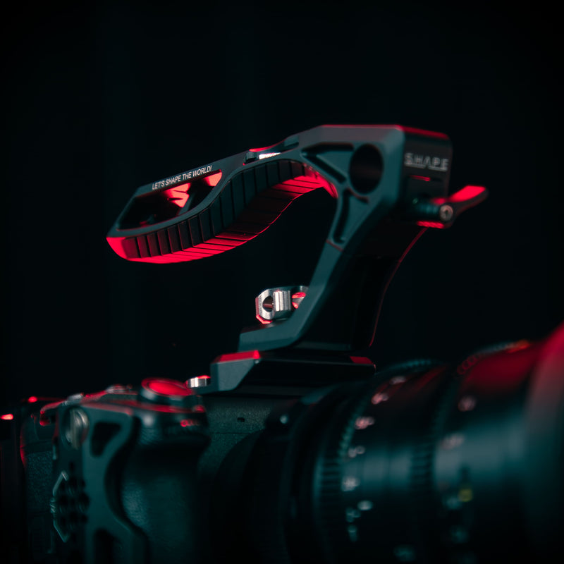 shape-creator-top-handle arri anti-twist mount installed on professional cinema camera rig
